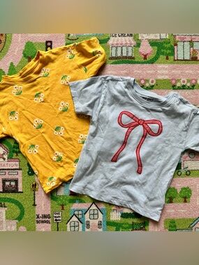 Old Navy Toddler Short-Sleeve Tee Bundle with appliqué bow and florals like new
